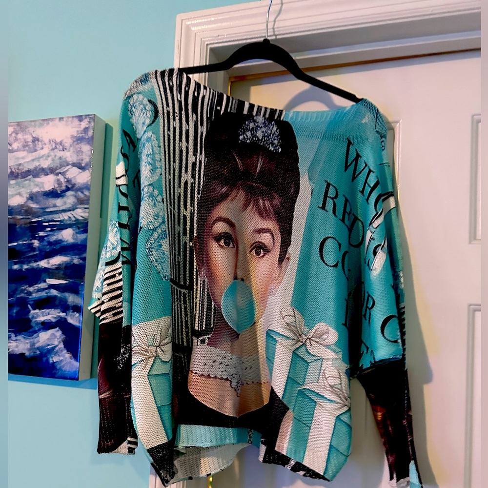 Coastal Bloom Breakfast at Tiffany’s One Size Blouse - Picture 2 of 2
